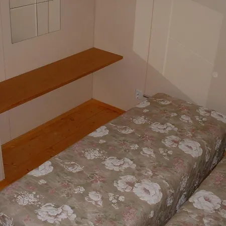度假居 皮卡涅蒙山林小屋酒店 Joutsa