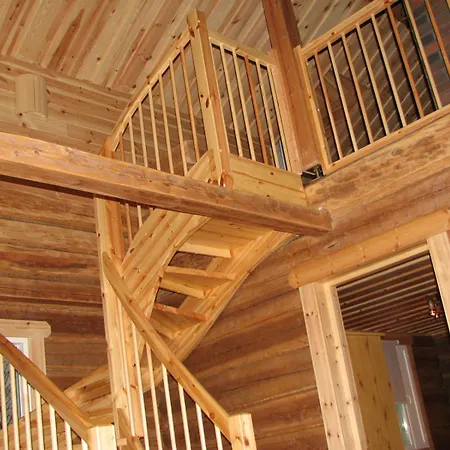 皮卡涅蒙山林小屋酒店 度假居 Joutsa